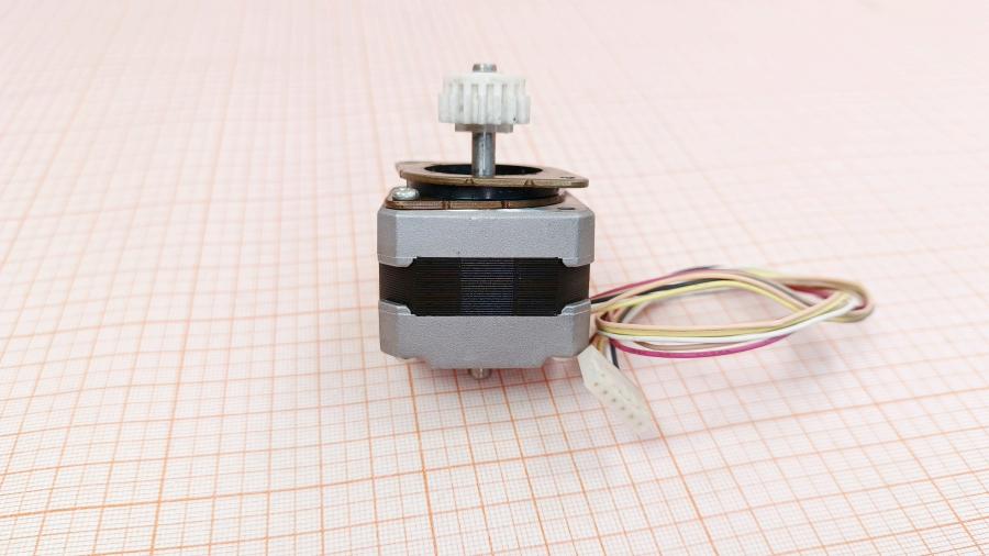 173-321-001 Двигатель печатной техники  STP-42D183 #2