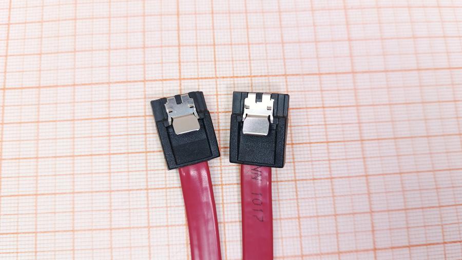 226-231-001 Кабель SATA  SATA 0.5M (metal clip) #2