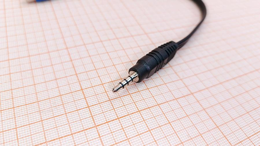 120-123-001 RCA video cable  MiniJack 3.5 (M)  - 3xRCA (F) 0.2M #3