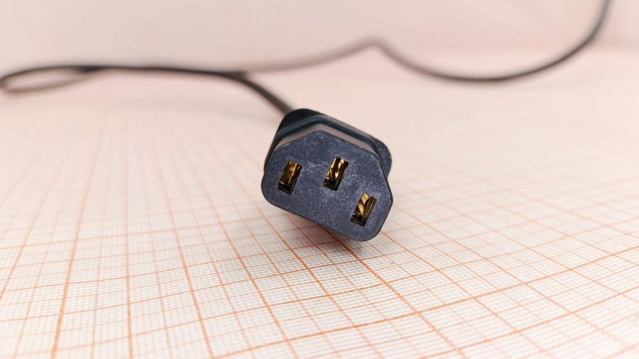 226-263-001 Кабель питания CEE7/7  CEE7/7 - IEC-C13 3G×1.0мм² 2.8M #5