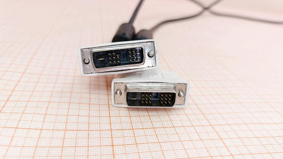 223-383-001 Кабель DVI для ЖК мониторов   DVI-D (M) - DVI-D (M) 1.8m Single link fb #3