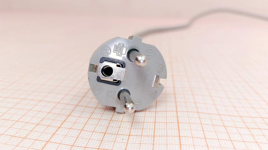 223-389-001 Кабель питания CEE7/7  CEE7/7 - IEC-C13 3G×1.0мм² 2M #3