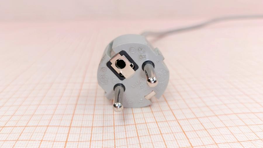 223-390-001 Кабель питания CEE7/7  CEE7/7 - IEC-C13 3G×1.0мм² 2.3M #3