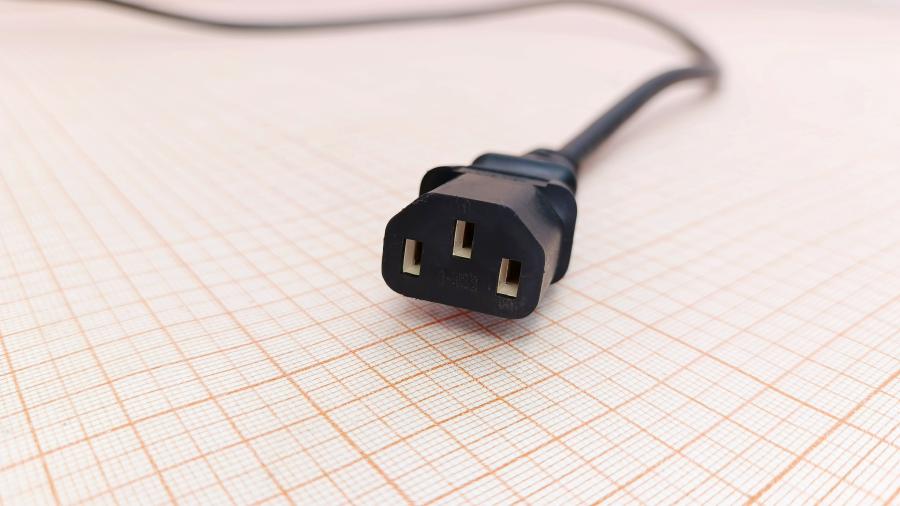 223-394-001 Удлинитель питания IEC-C14  IEC C13 - IEC C14 3G×1.0мм² 1.8m #5