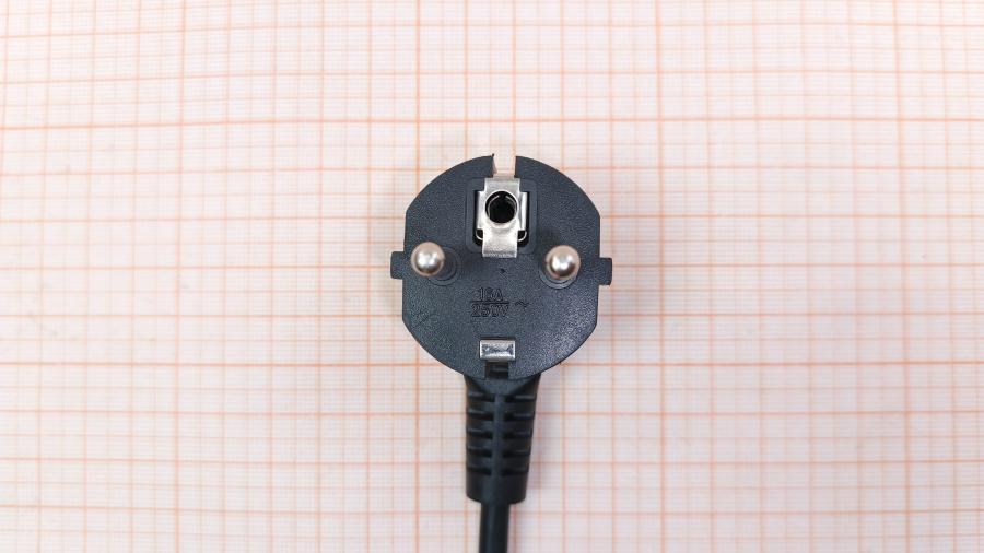 223-395-001 Кабель питания CEE7/7   CEE7/7 Угловой - IEC-C13 3G×0.75мм² 1.2M #3