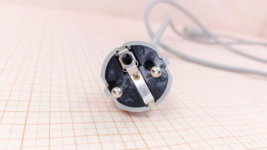 223-402-001 Кабель питания CEE7/7  CEE7/7 - IEC-C13 3G×0.75мм² 1.6M #3