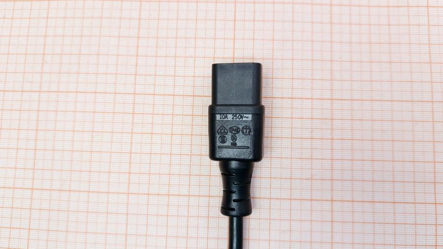 223-389-002 Кабель питания CEE7/7  CEE7/7 - IEC-C13 3G×1.0мм² 2M #4