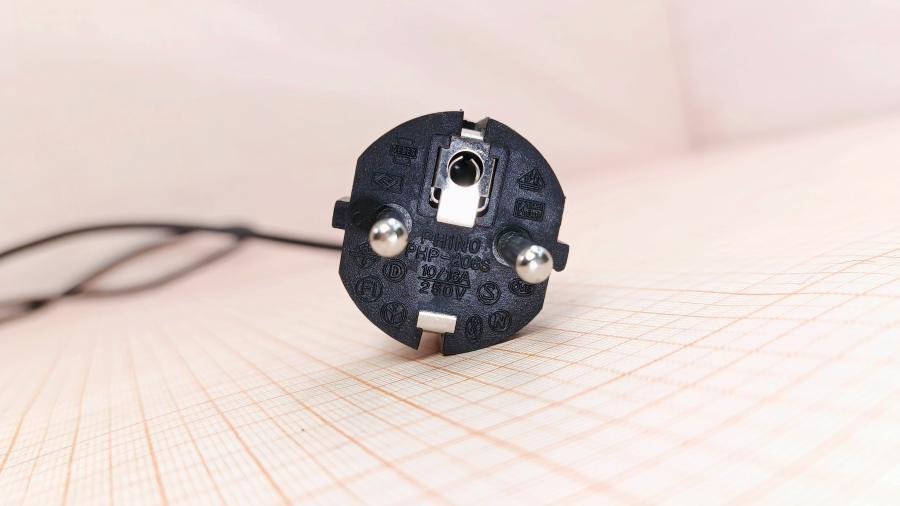 223-392-002 Кабель питания CEE7/7  CEE7/7 - IEC-C13 3G×0.75мм² 1.8M #3