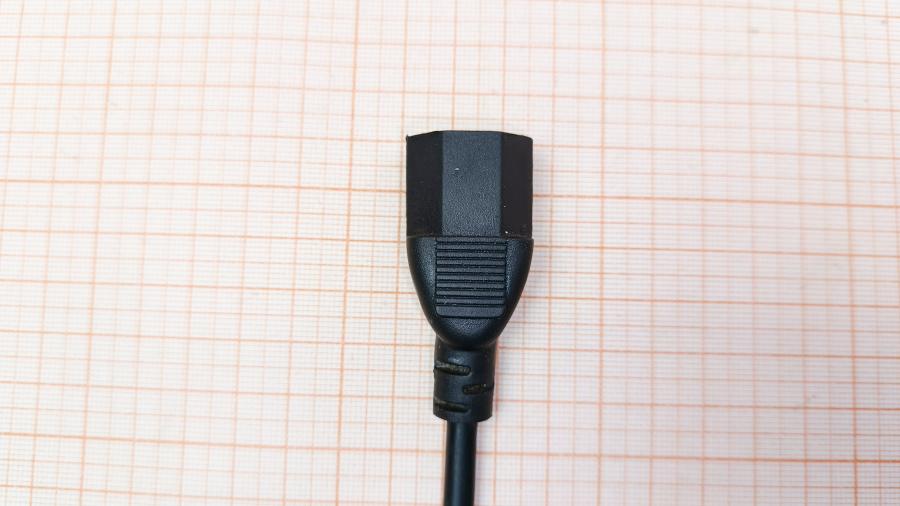 223-406-001 Кабель питания CEE7/7   CEE7/7 Угловой - IEC-C13 3G×0.5мм² 1.8M #4