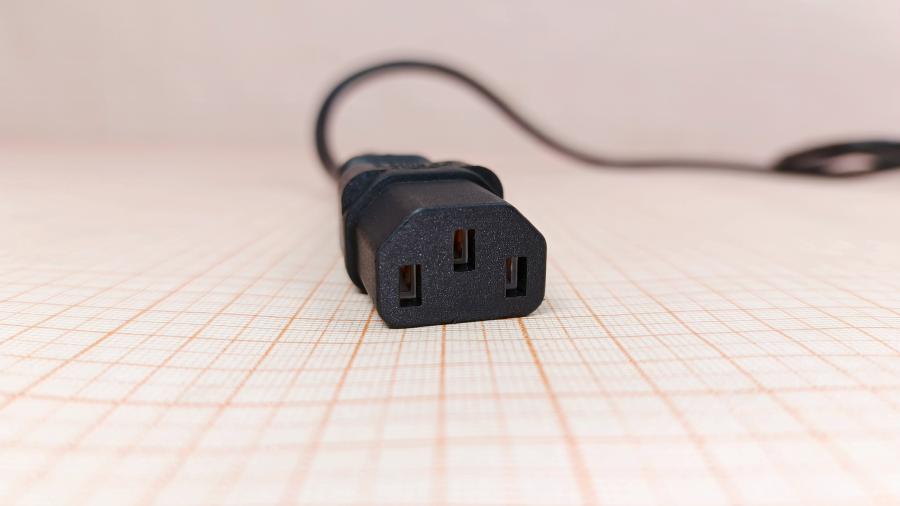 219-355-001 Кабель питания CEE7/7  CEE7/7 Угловой - IEC-C13 3G×0.75мм² 1.8M #5