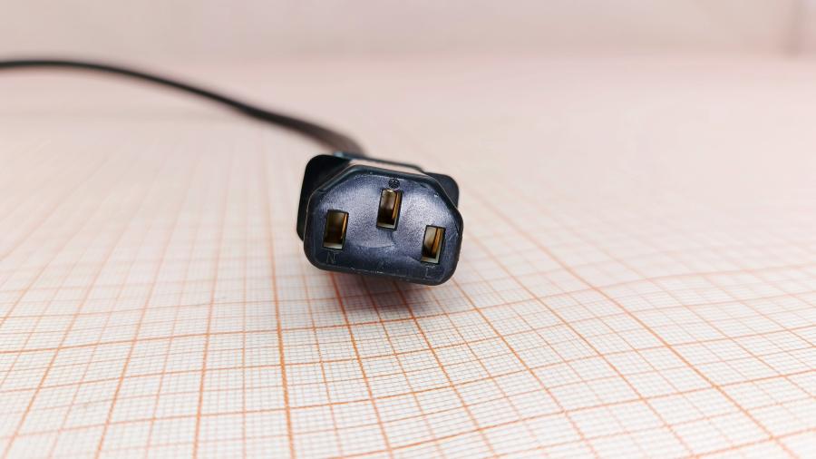 226-270-001 Кабель питания CEE7/7  CEE7/7 - IEC-C13 3G×0.75мм² 1.8M #5