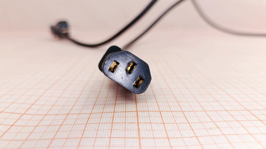 226-271-001 Кабель питания CEE7/7  CEE7/7 Угловой - IEC-C13 3G×0.75мм² 1.5M #5