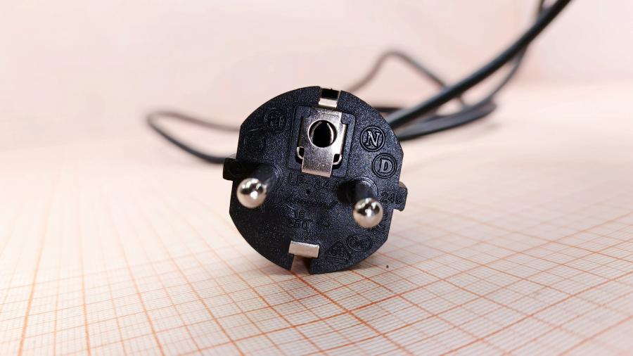 226-273-001 Кабель питания CEE7/7  CEE7/7 - IEC-C13 3G×0.75мм² 1.9M #3