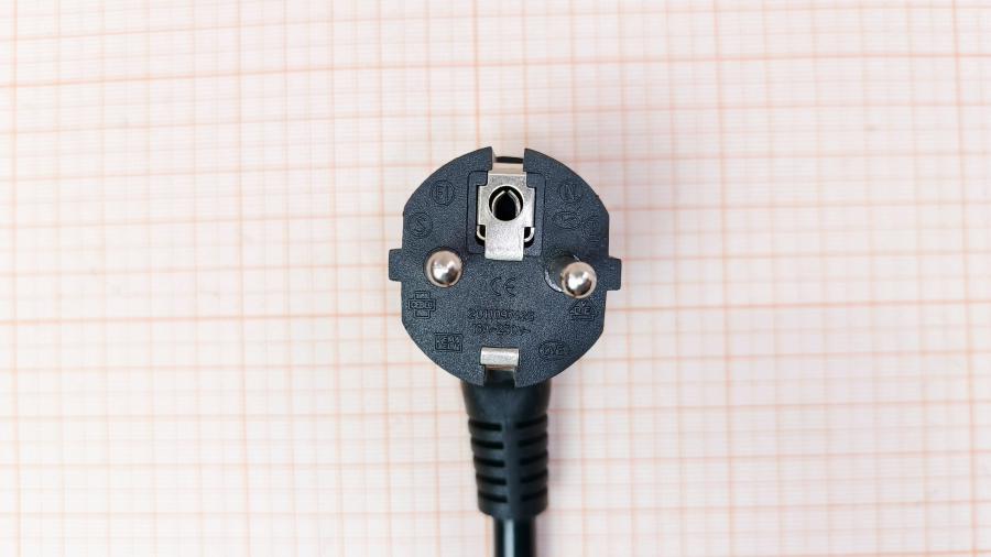 120-131-001 Кабель питания CEE7/7  CEE7/7 Угловой - IEC-C13 3G×1.5мм² 1.5M #3