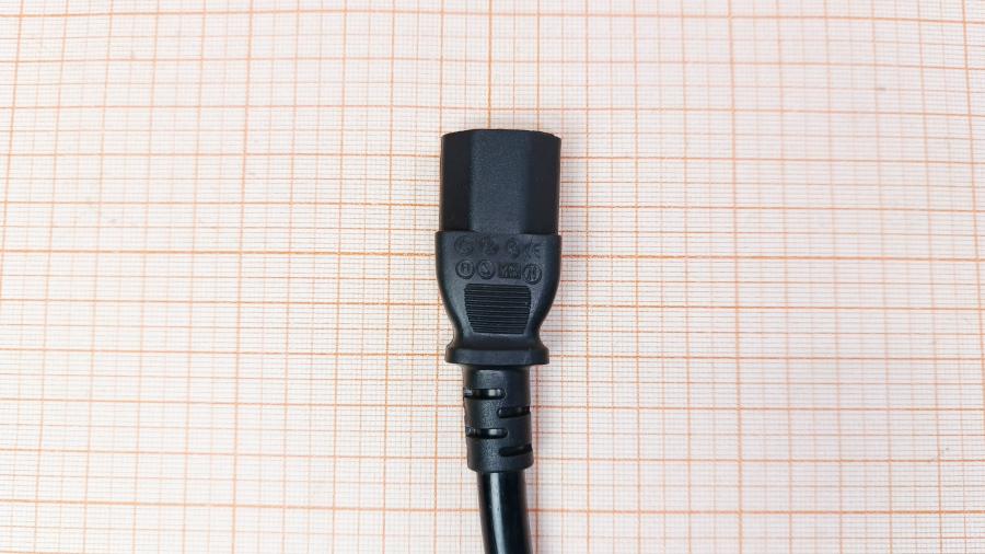 120-131-001 Кабель питания CEE7/7  CEE7/7 Угловой - IEC-C13 3G×1.5мм² 1.5M #4