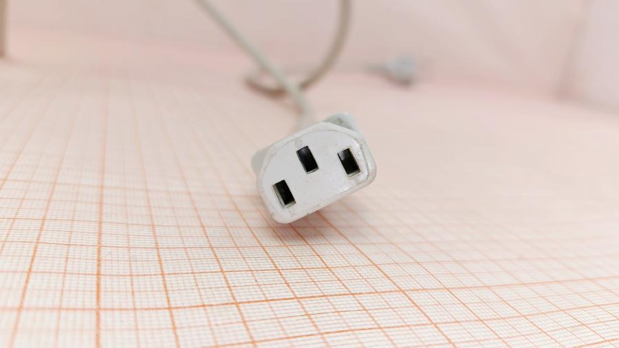 218-277-001 Кабель питания CEE7/7  CEE7/7 - IEC-C13 3G×0.75мм² 1.8M #5