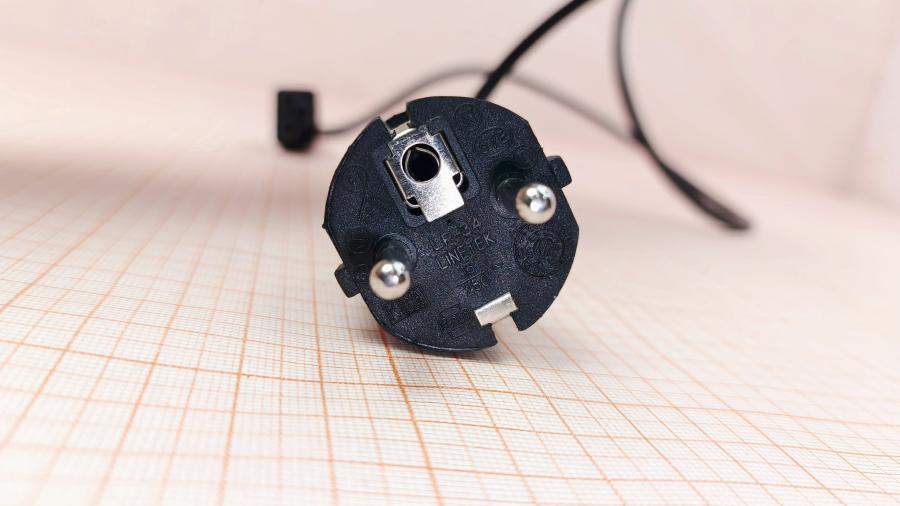 218-280-001 Кабель питания CEE7/7   CEE7/7 - IEC-C5 3G×0.75мм² 1M #3