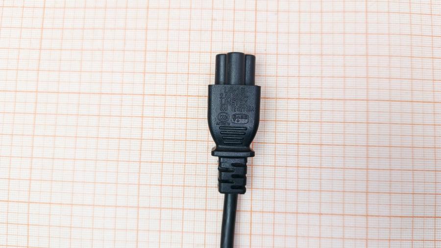 218-280-001 Кабель питания CEE7/7   CEE7/7 - IEC-C5 3G×0.75мм² 1M #4