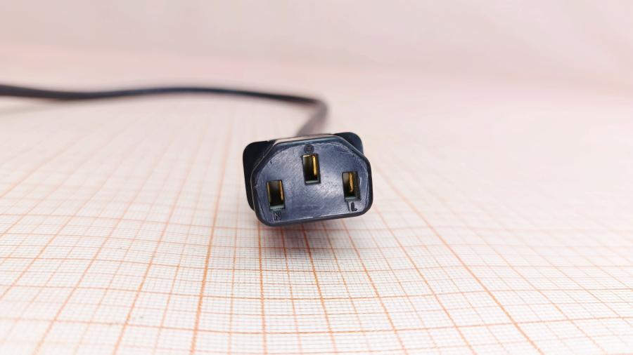 218-285-001 Кабель питания CEE7/7  CEE7/7 Угловой - IEC-C13 3G×0.75мм² 2M #5