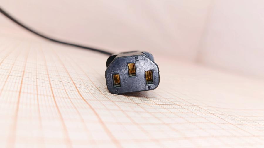 218-288-001 Кабель питания CEE7/7  CEE7/7 Угловой - IEC-C13 3G×0.75мм² 1.8M #5