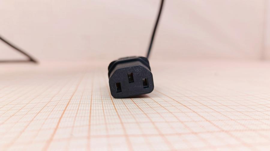 218-290-001 Кабель питания CEE7/7  CEE7/7 - IEC-C13 3G×1.0мм² 1.8M #5