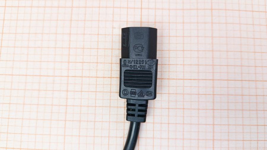 218-295-001 Кабель питания CEE7/7   CEE7/7 - IEC-C13 3G×1.0мм² 2.5M #4