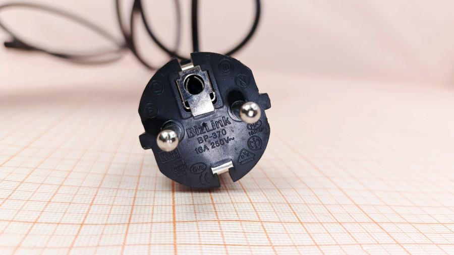 218-297-001 Кабель питания CEE7/7  CEE7/7 - IEC-C13 3G×1.0мм² 2M #3