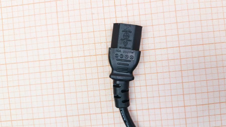 218-297-001 Кабель питания CEE7/7  CEE7/7 - IEC-C13 3G×1.0мм² 2M #4