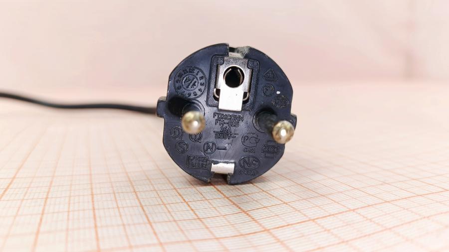 229-034-001 Кабели питания CEE7/7  CEE7/7 - IEC-C5 3G×0.75мм² 1.8M #3