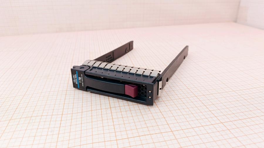 120-136-001 HDD-tray HP 335537-001 #1