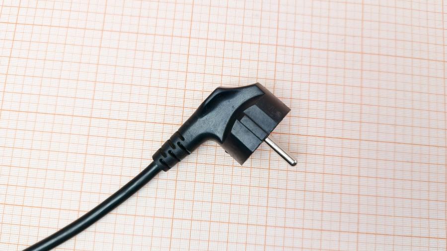 120-141-001 Кабель питания CEE7/7  CEE7/7 Угловой - IEC-C5 3G×0.75мм² 1.5M #2