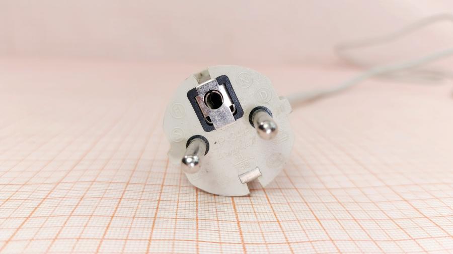 120-142-001 Кабели питания CEE7/7  CEE7/7 - IEC-C5 3G×0.75мм² 1.8M #3