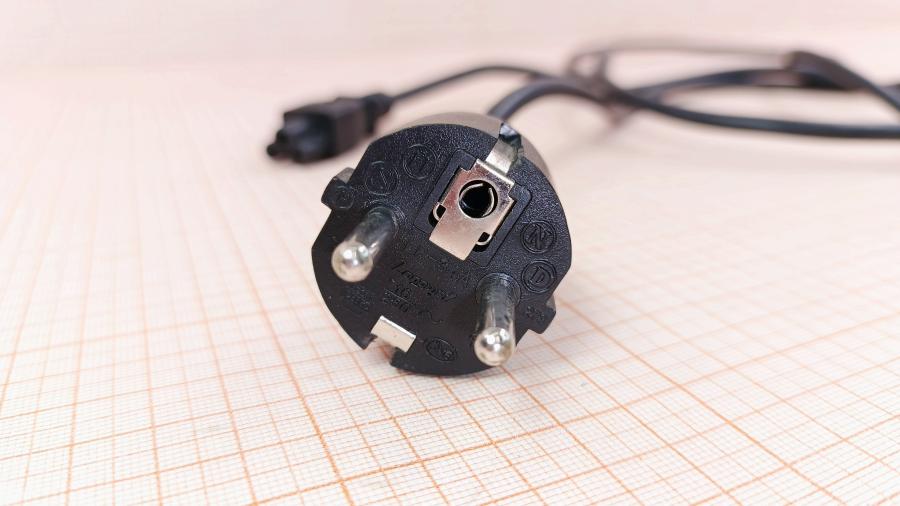 120-142-002 Кабели питания CEE7/7  CEE7/7 - IEC-C5 3G×0.75мм² 1.8M #3