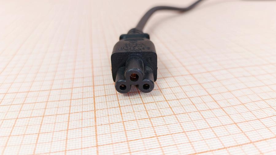 120-142-002 Кабели питания CEE7/7  CEE7/7 - IEC-C5 3G×0.75мм² 1.8M #5