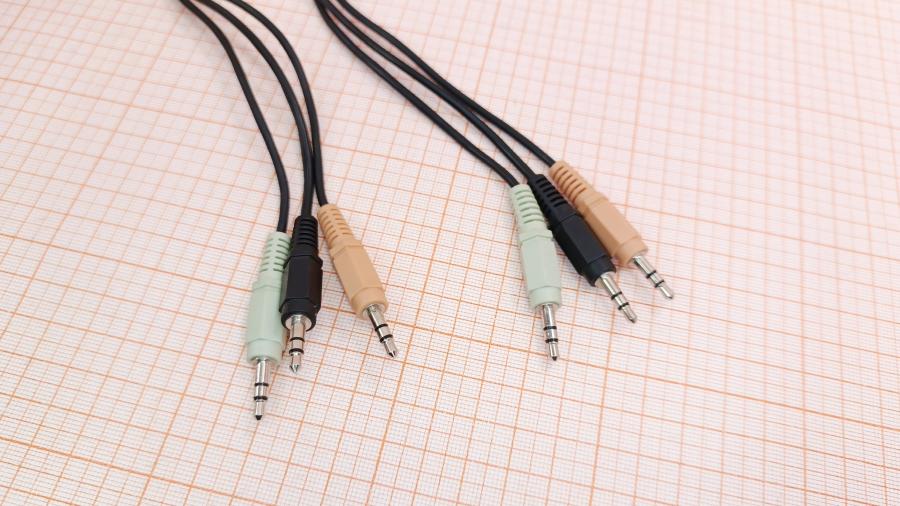 120-189-001 Кабель интерфейсный Logitech 3x MiniJack 3.5 (M) - 3x MiniJack 3.5 (M) 2m #2