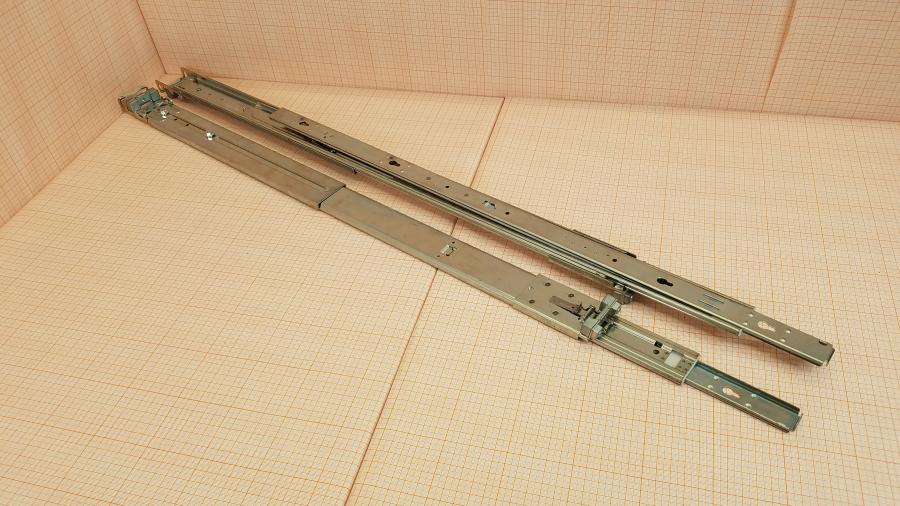 195-258-001 Комплект рельс в стойку KING SLIDE US6899408 US6860575 US6851773 #1