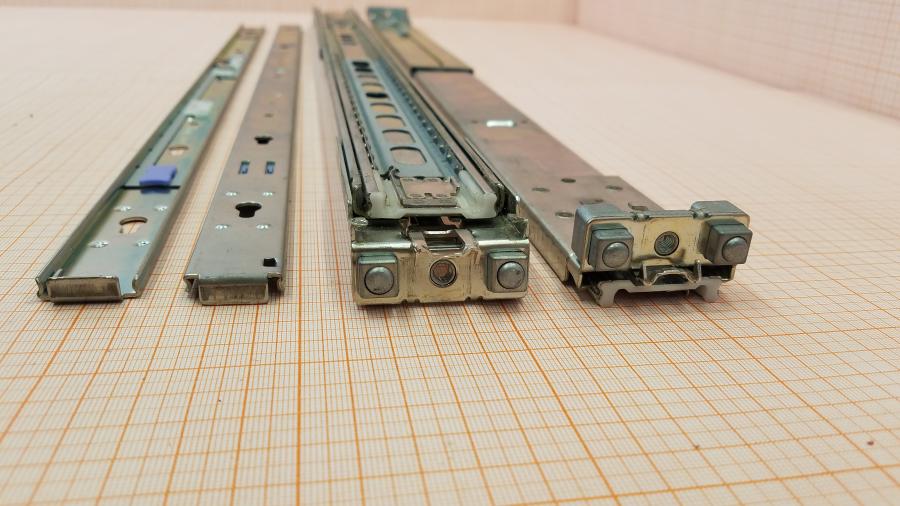 195-258-001 Комплект рельс в стойку KING SLIDE US6899408 US6860575 US6851773 #6