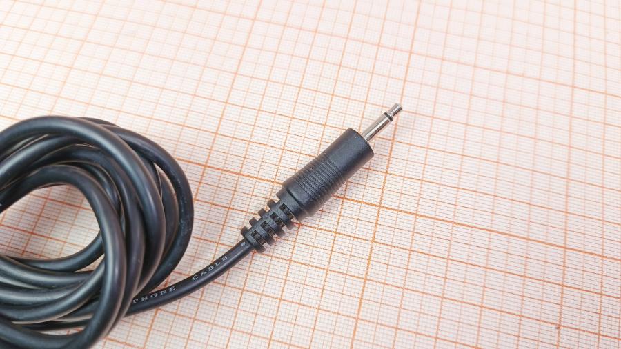 001-082-001 Микрофон THOMSON M135D #6