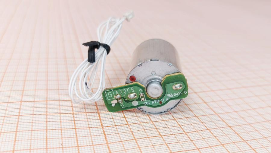 215-065-001 Двигатель печатной техники KYOCERA RC370-KT/081000/DV #5