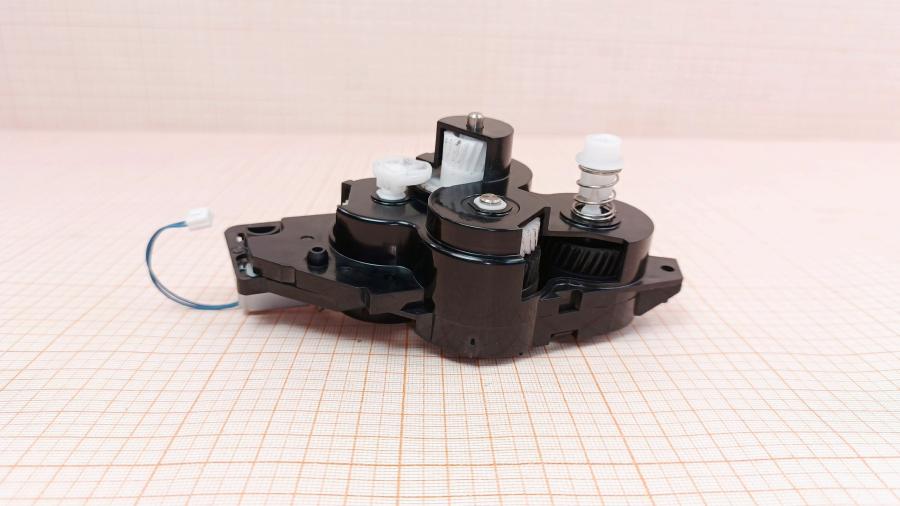 215-075-001 Двигатель печатной техники KYOCERA 302LV94253 #4