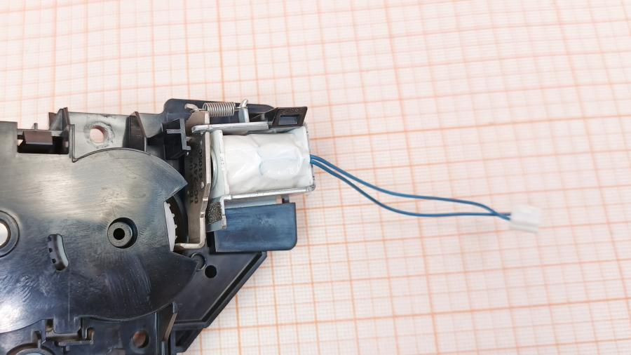 215-075-001 Двигатель печатной техники KYOCERA 302LV94253 #8