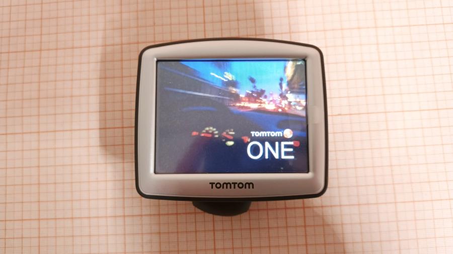 001-089-002 Автонавигатор TOMTOM ONE #8