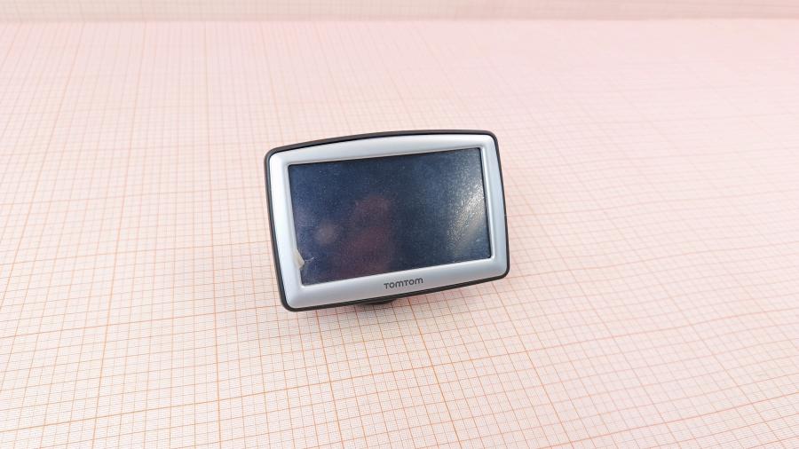 001-090-001 Автонавигатор TOMTOM XL #1
