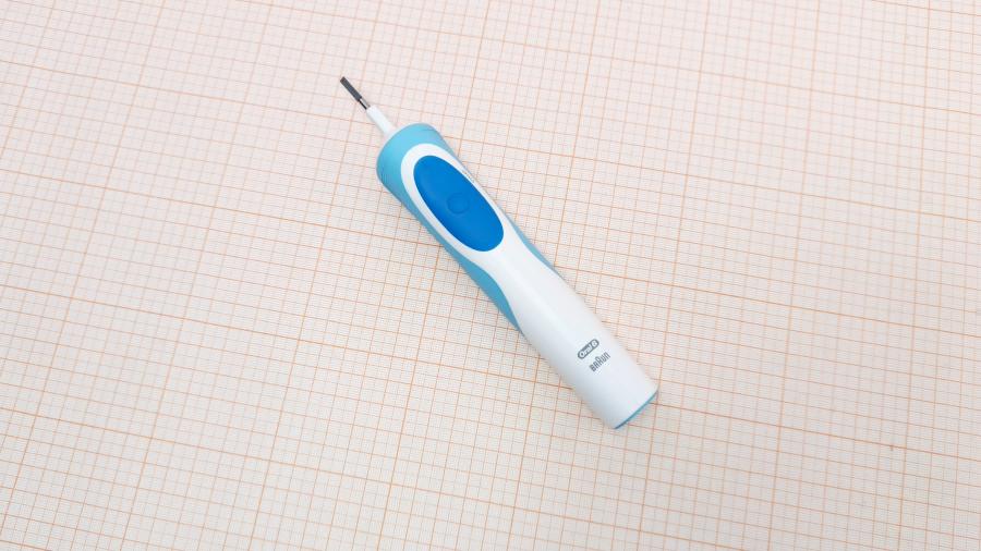 001-117-001 Электрическая зубная щетка BRAUN Oral-B Vitality D12.523.1 #1