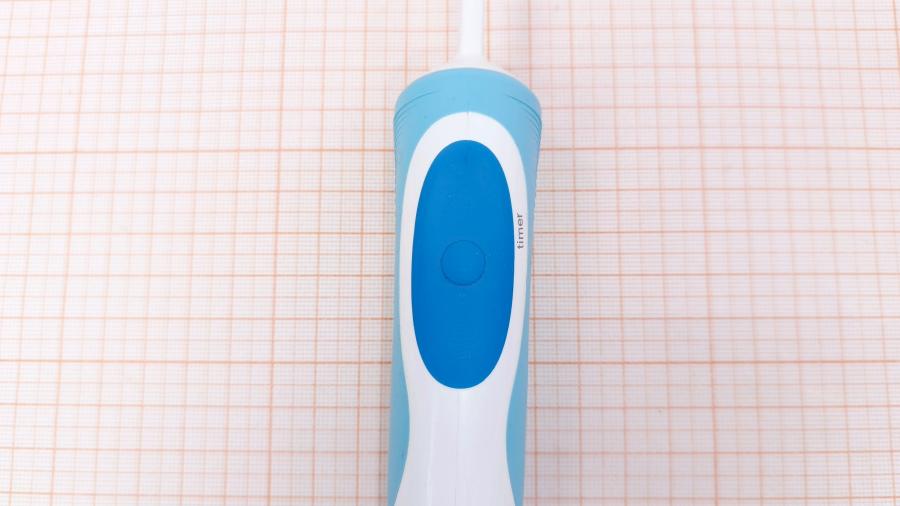 001-117-001 Электрическая зубная щетка BRAUN Oral-B Vitality D12.523.1 #4