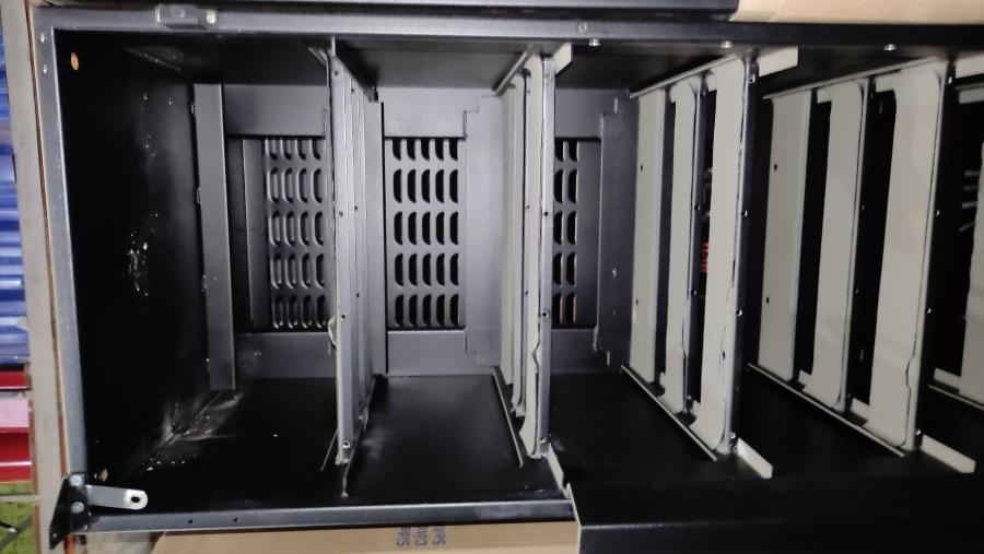 192-023-001 Шкаф для аккумуляторных батарей APC Symmetra PX-XR 80kW SLB80XRL #3