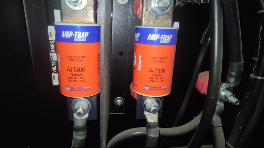 192-023-001 Шкаф для аккумуляторных батарей APC Symmetra PX-XR 80kW SLB80XRL #13