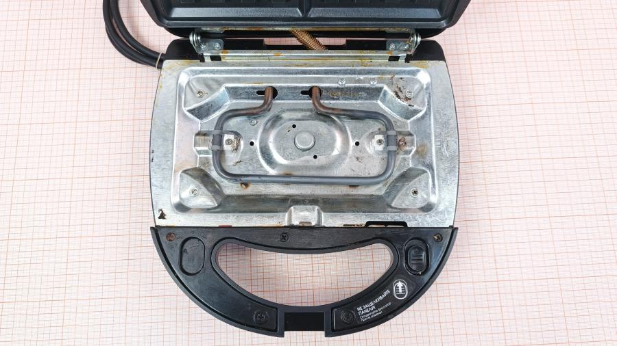 001-160-001 Сэндвичница REDMOND RMB-611 #11