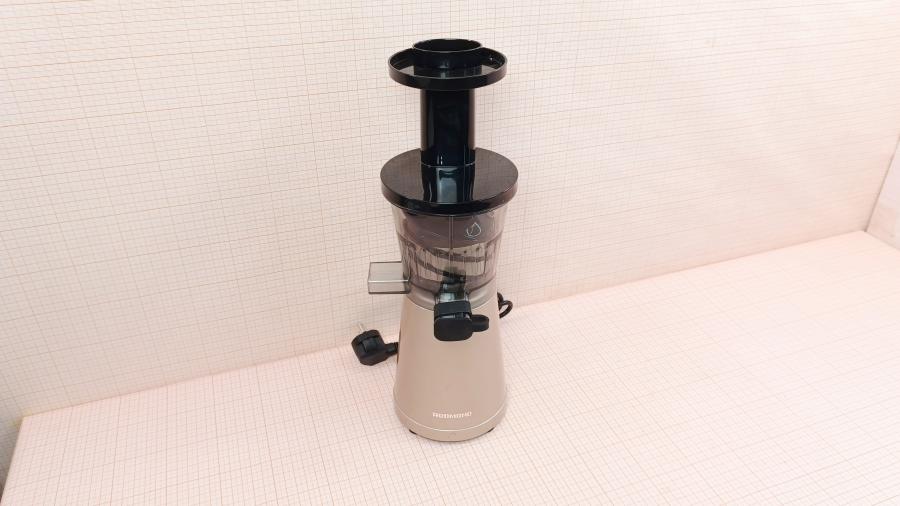 001-163-001 Соковыжималка REDMOND RJ-930S #1