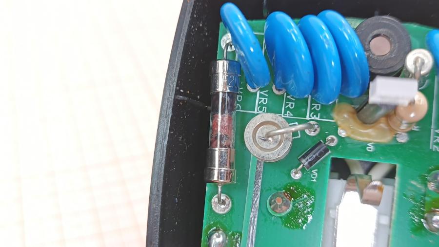 001-242-002 Сетевой фильтр ZIS Pilot Bit #6